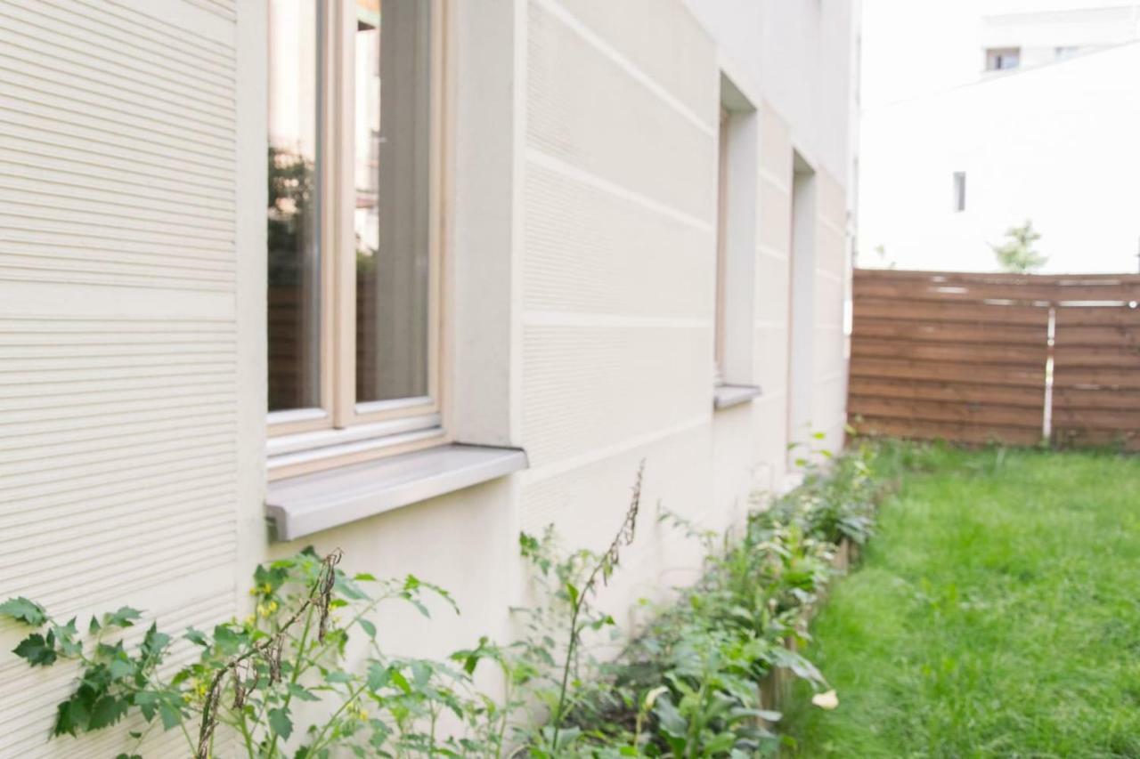 Private Garden In City Center P4You Pl Краків Екстер'єр фото